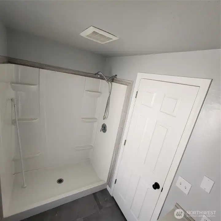 Interior of unit 805 prior to being rented. Interior of unit 805 prior to being rented.
