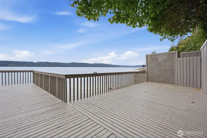 Deck patio is perfect for entertaining Deck patio is perfect for entertaining