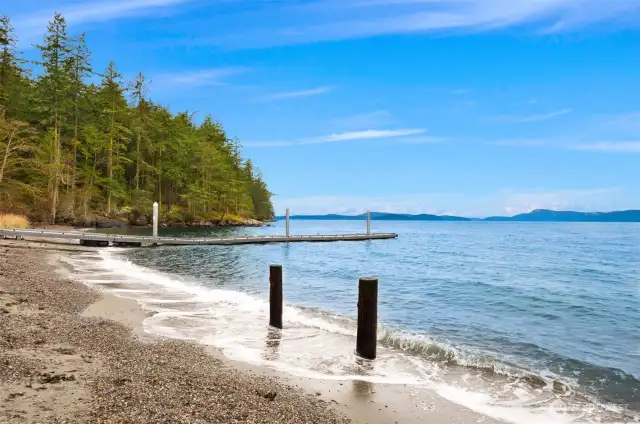 5 Minute walk and your feet are in the sand.