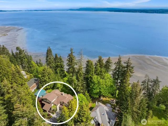 Look at this beach, it is heaven on earth. Drive on Island with no ferry wait.