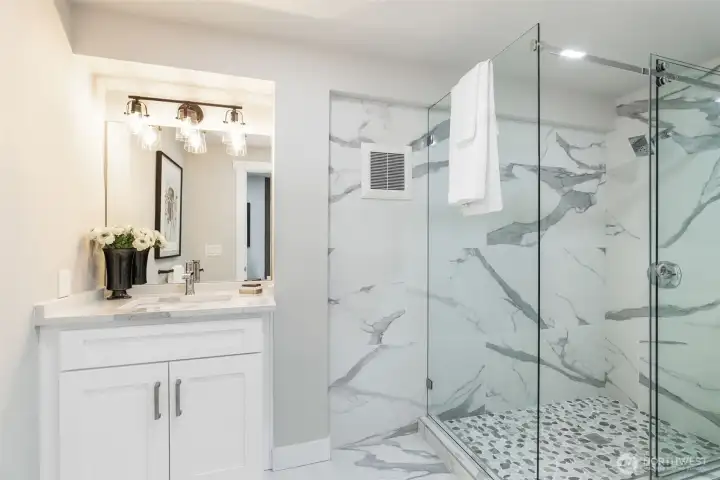 Extra bathroom Extra bathroom