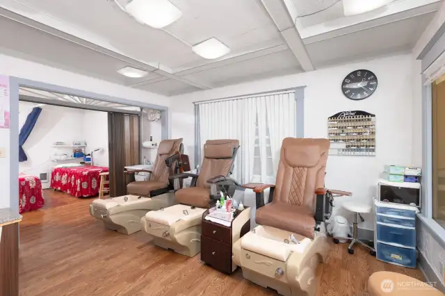 3 pedicure stations