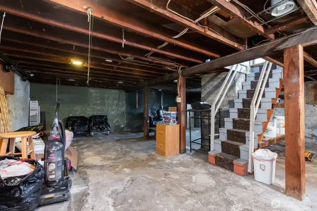 Basement with plenty of storage space