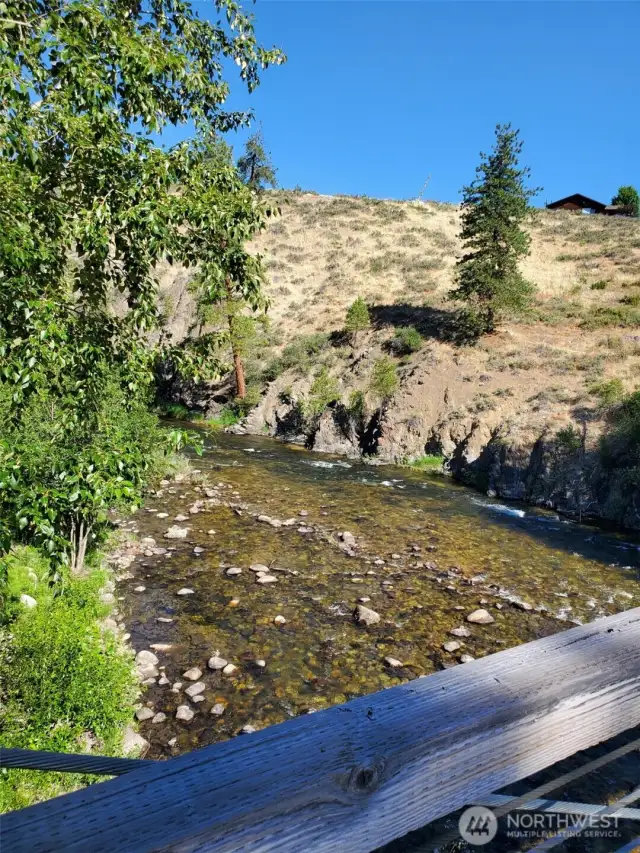 615 Pine Loop walking bridge to enjoy the amenities in Winthrop are wonderful and easy accessibility without the need to get in your car!