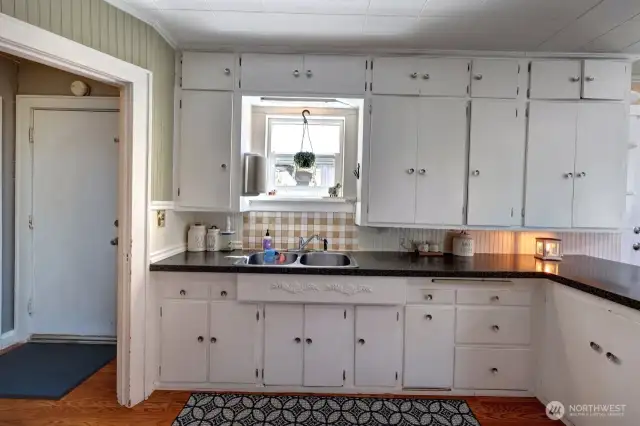 Kitchen. the opening goes to the pantry, bathroom, laundry and garage
