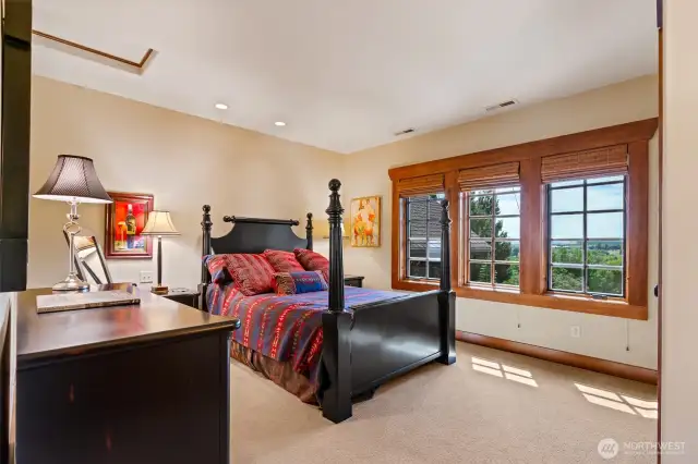 upstairs guest room w/ attached bathroom