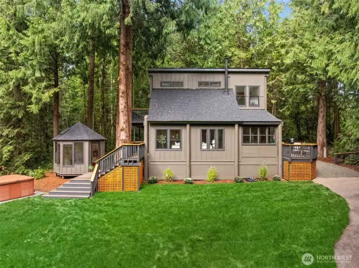 Vibrant, healthy grass creates a stunning outdoor backdrop.