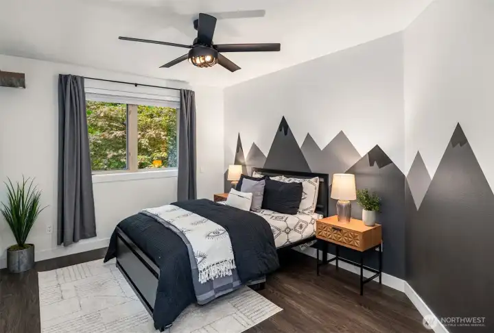 Upstairs bedroom #4