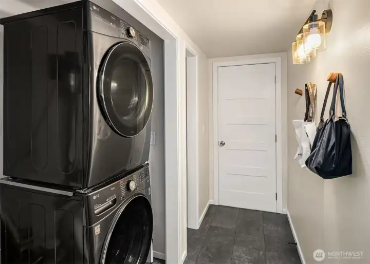 Main Floor Utility /Mud Room