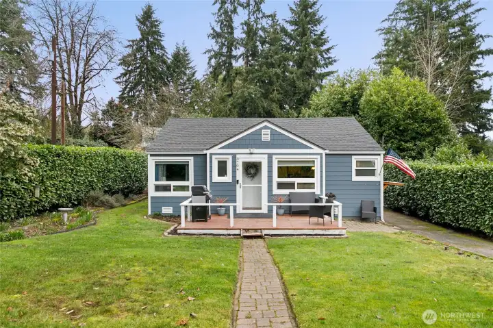 Welcome to this charming 3-bedroom home.