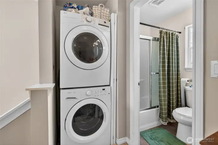 Washer/dryer, Looking into Bath on 2nd floor