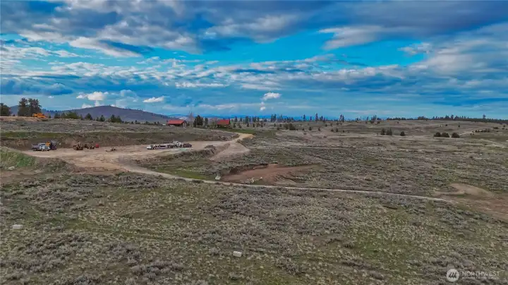 Site are positioned for privacy and open views