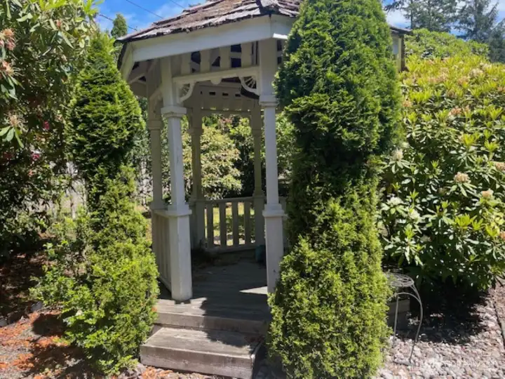 Lovely gazebo Lovely gazebo