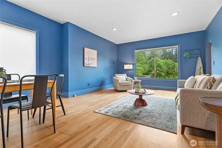 Hardwood floors Hardwood floors