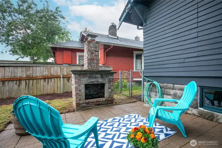 Outdoor living with fireplace Outdoor living with fireplace