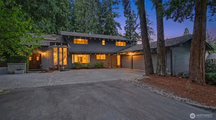 Huge Driveway, quiet street! Huge Driveway, quiet street!