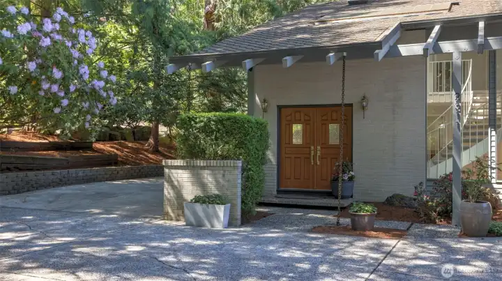 RV/Boat Parking near entry door! RV/Boat Parking near entry door!
