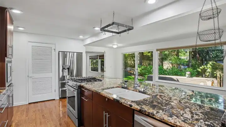 Beautifully remodeled kitchen. Beautifully remodeled kitchen.