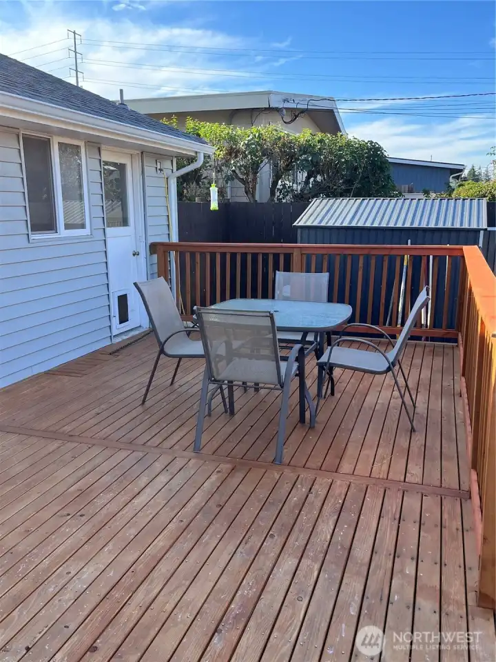 New cedar deck