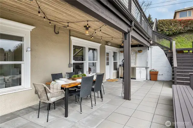 Plenty of seating and space outside.
