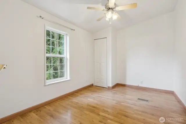 Bedroom3/office/flex space
