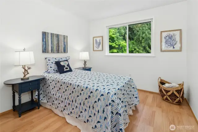 One of the good sized guest rooms.