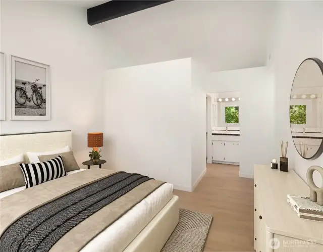 Primary bedroom w/ensuite bathroom