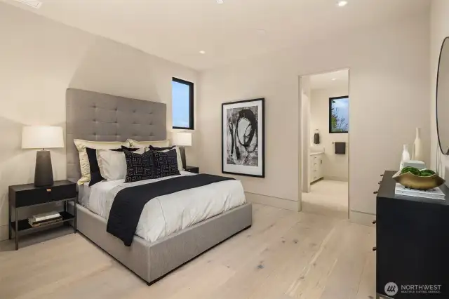 Main level Guest Suite