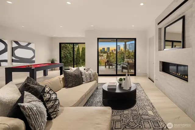 Entertaining Lounge