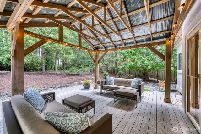 Ample space for seating and entertaining.