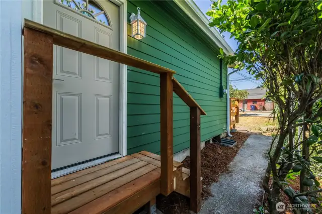 Side door, leads to back yard