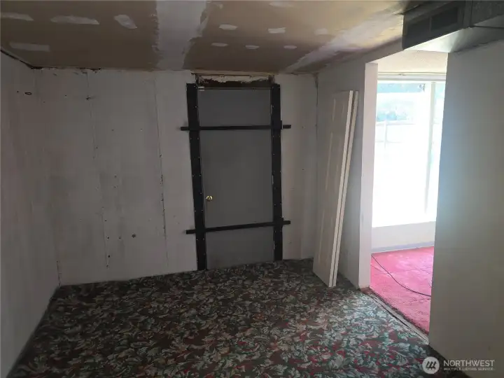 Lower Level Entry