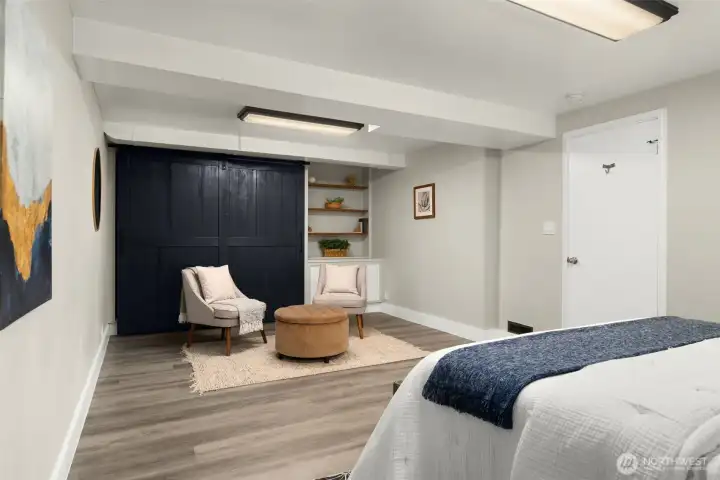 Lower level primary suite