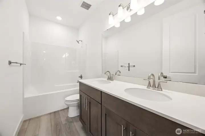 same floorplan/not actual