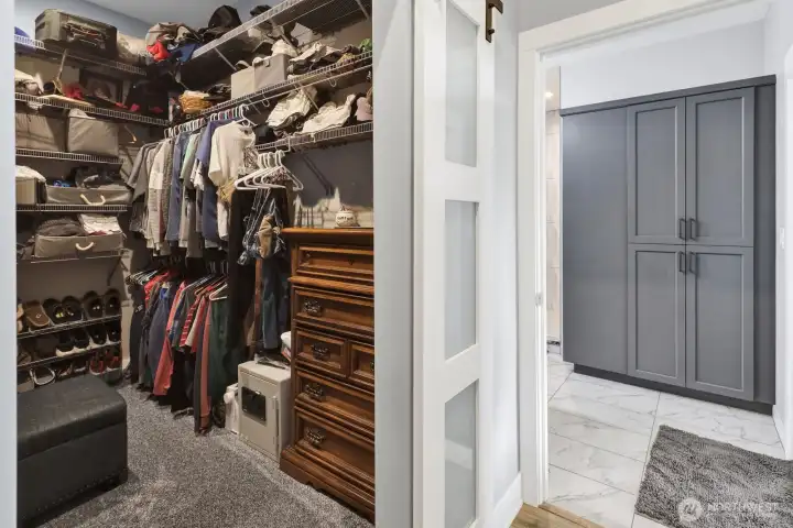 walk in closet