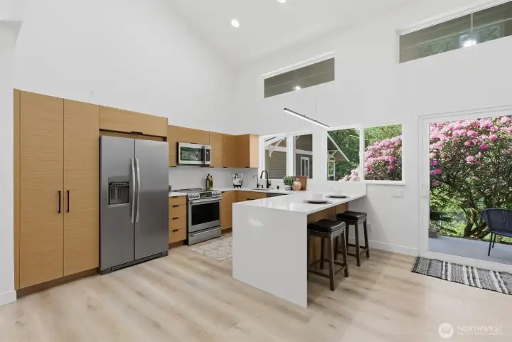 Gorgeous kitchen.