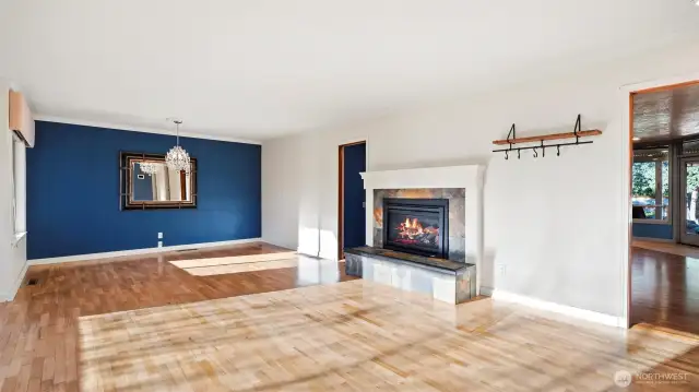 Light filled Living Room w/ gas fireplace