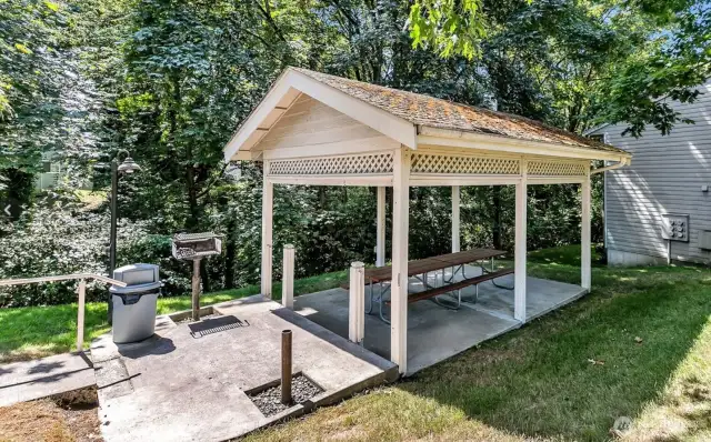 Renton Ridge also has a wonderful gazebo and BBQ picnic area.