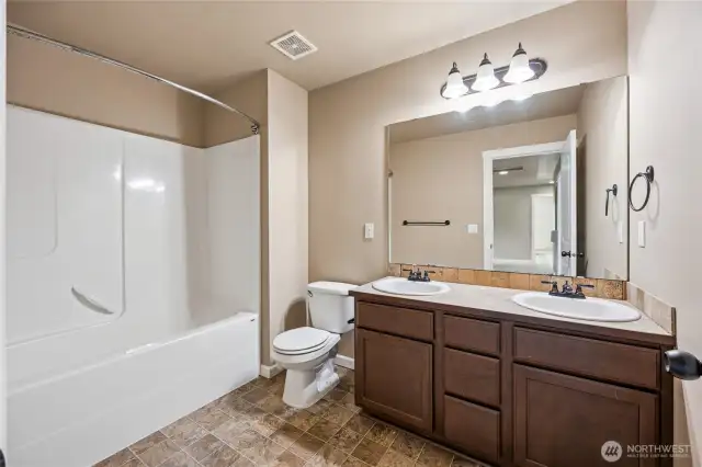 Full Guest Bathroom