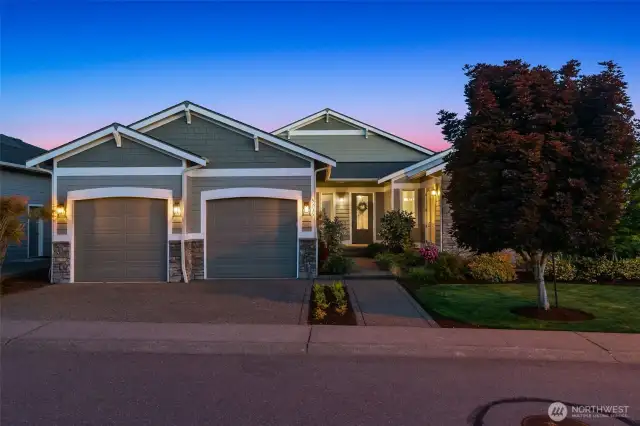 Welcome to 9515 Vista Verde Lane SW! This spacious 4021 SF home boasts 4 BR, 3 full bathrooms, a massive lower level rec room and fabulous views from nearly every room!