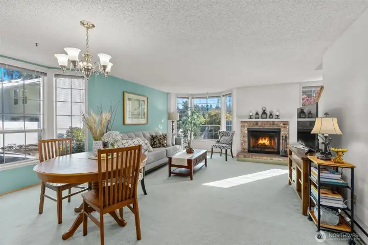 Livingroom/Diningroom
