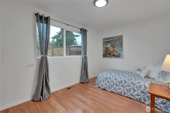 E-Z care floor covering throughout.....