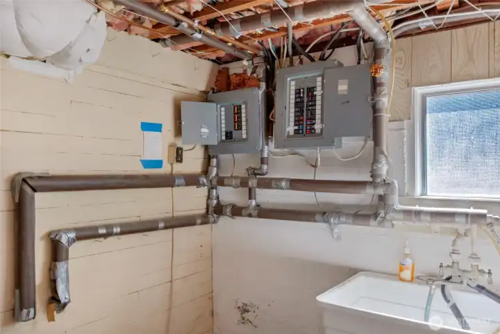 Wash tub and upgraded electrical...