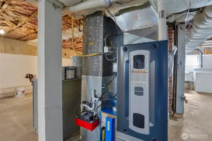 96% high efficiency gas forced air heat with condenser. Gas hot water tank and Sun Pure air purifier system...