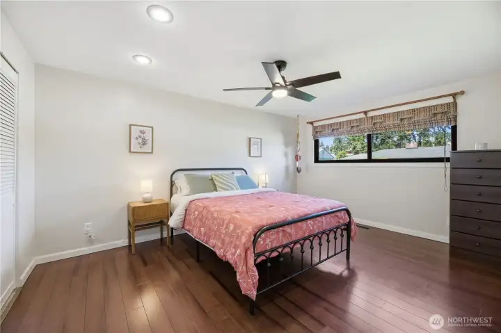 Main floor primary bedroom