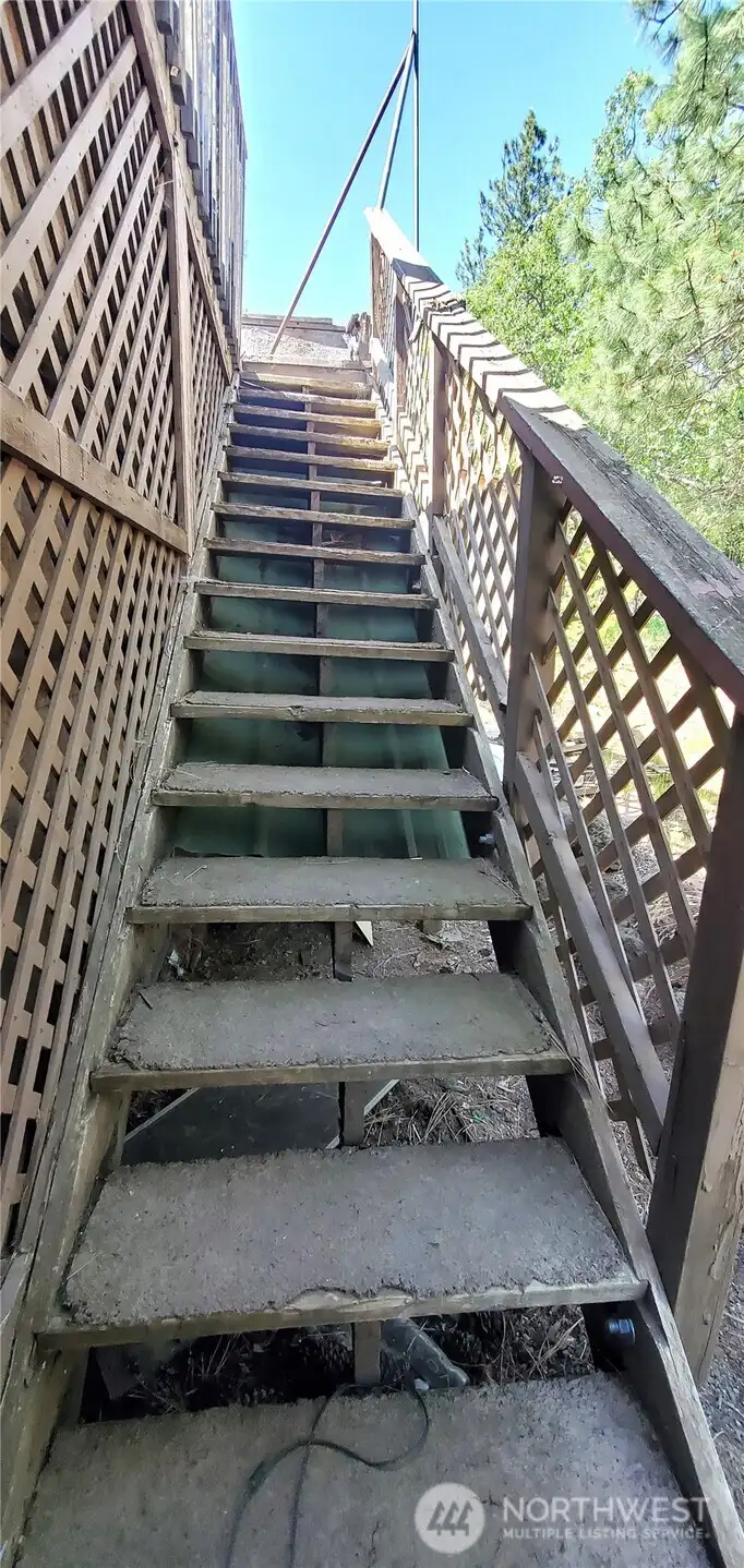 stairs to deck need to be torn down stairs to deck need to be torn down