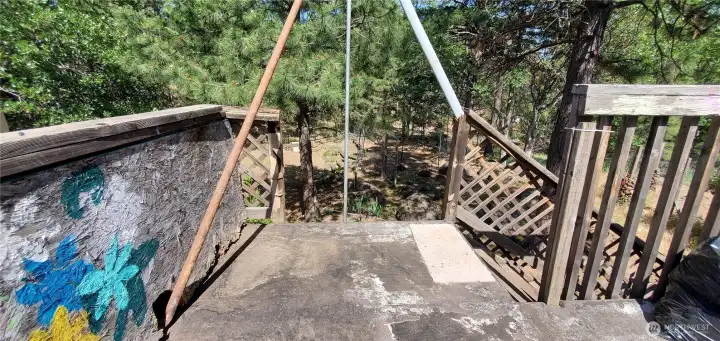 deck railing is missing deck railing is missing