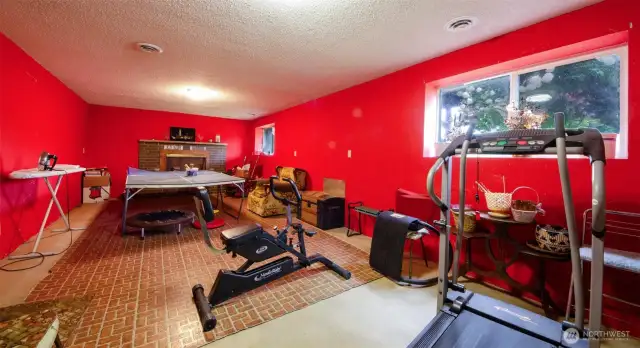 Lower level bonus room