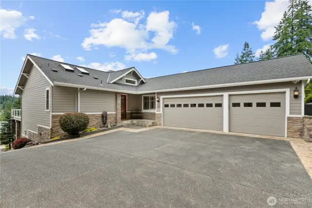 3-car garage