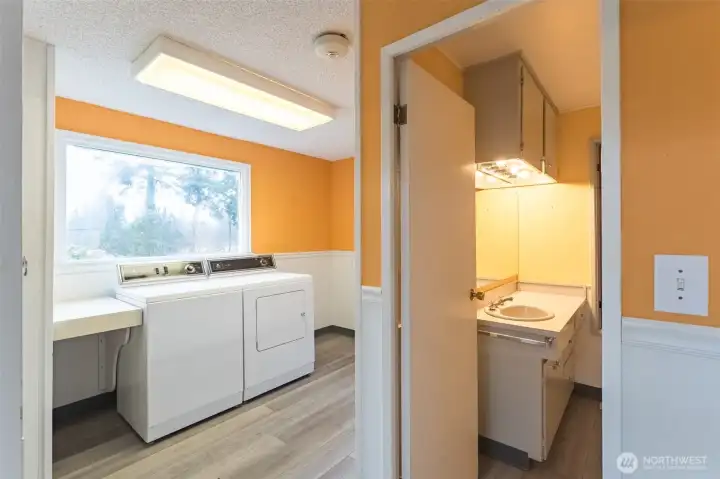 Laundry Room/ Full Bathroom